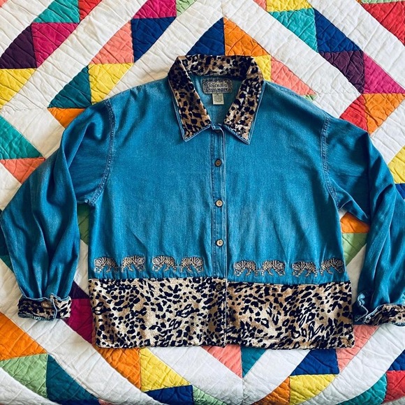 American Vintage Tops - Tiger Print Embroidered Animal Print Denim Top